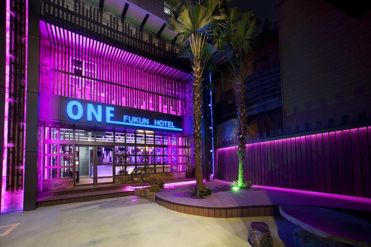 One Fukun Hotel Jiaoxi Buitenkant foto